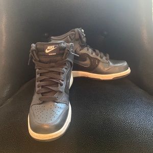 Women’s Nike high top sneakers. Black and black sparkles. Size 8